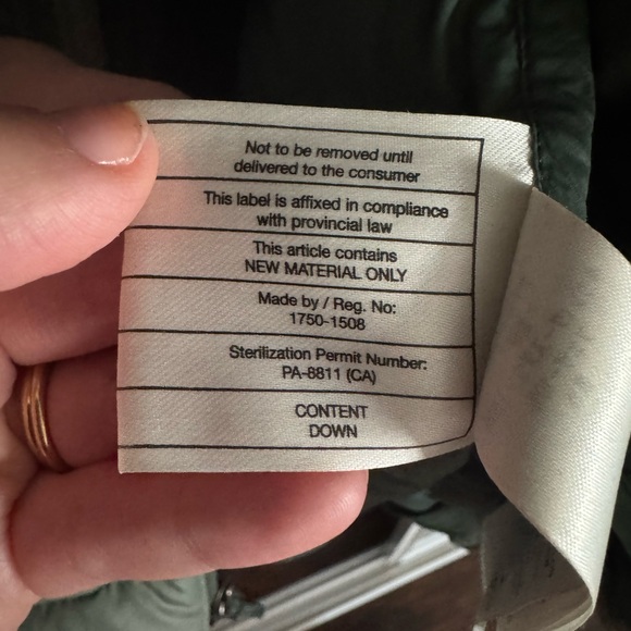 Patagonia Women’s Down Sweater - Picture 7 of 7